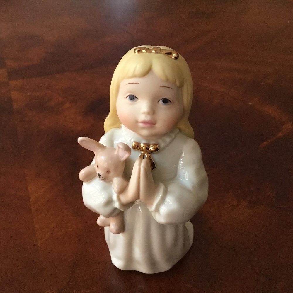 LENOX CHINA LITTLE GIRL PRAYING FIGURINE